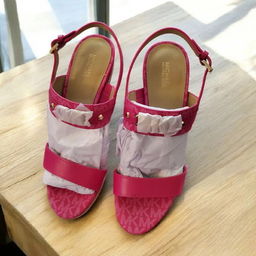 Michael Kors Fuchsia Sandals for Women - Picture 4 of 5